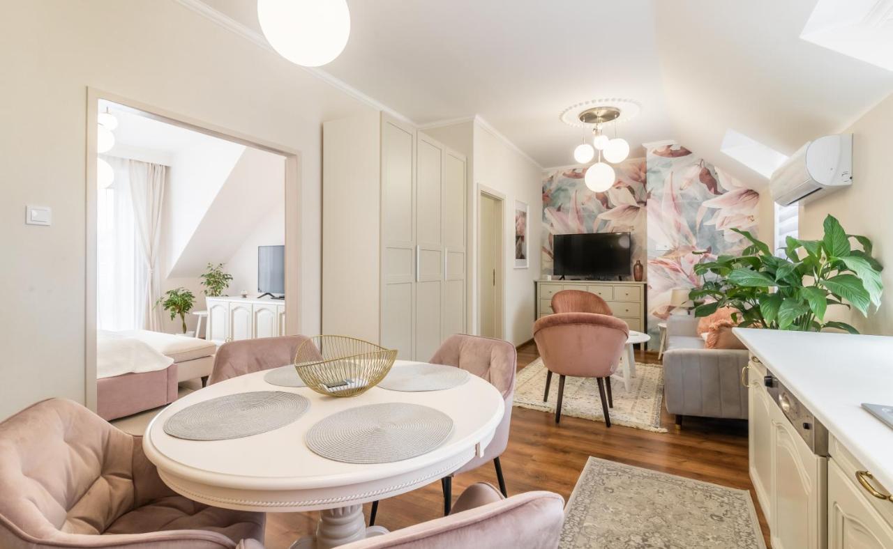 Monarchia Apartman Pearl Mosonmagyaróvár Exterior foto
